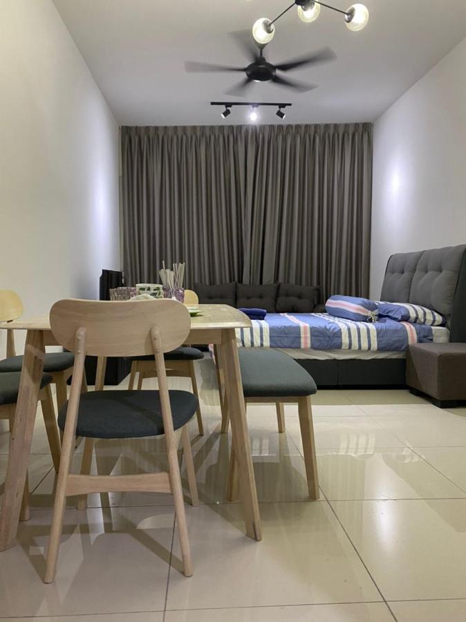 Happy Continew Residence 2 Bedrooms - Trx Kl Kuala Lumpur Esterno foto